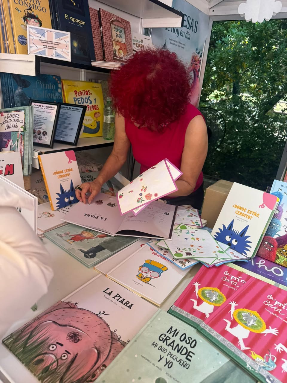 馬德里書展作者簽書