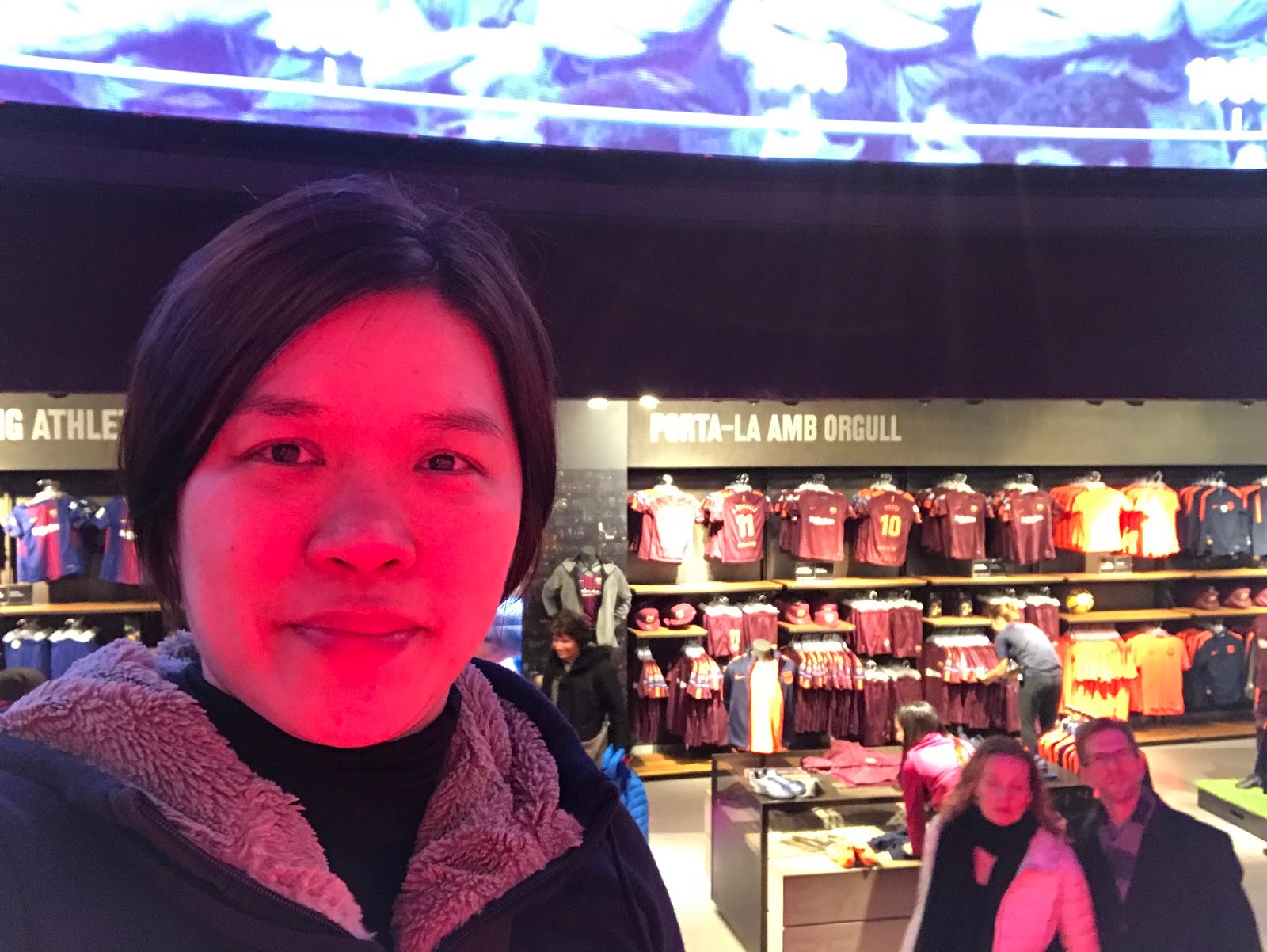巴賽官方商店內部